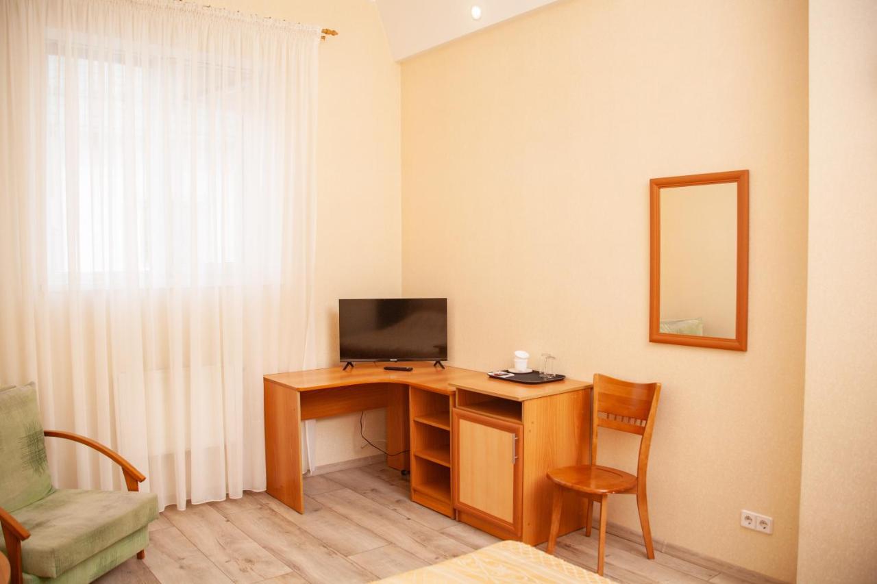 Hotel Piligrim 3 Mykolaiv Exterior foto